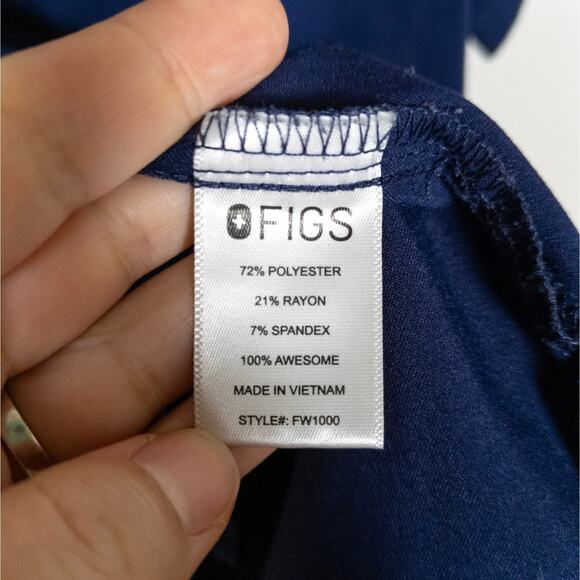 FIGS Navy Blue Catarina One-Pocket Scrub Top Short Sleeve Women's Large - Picture 5 of 6